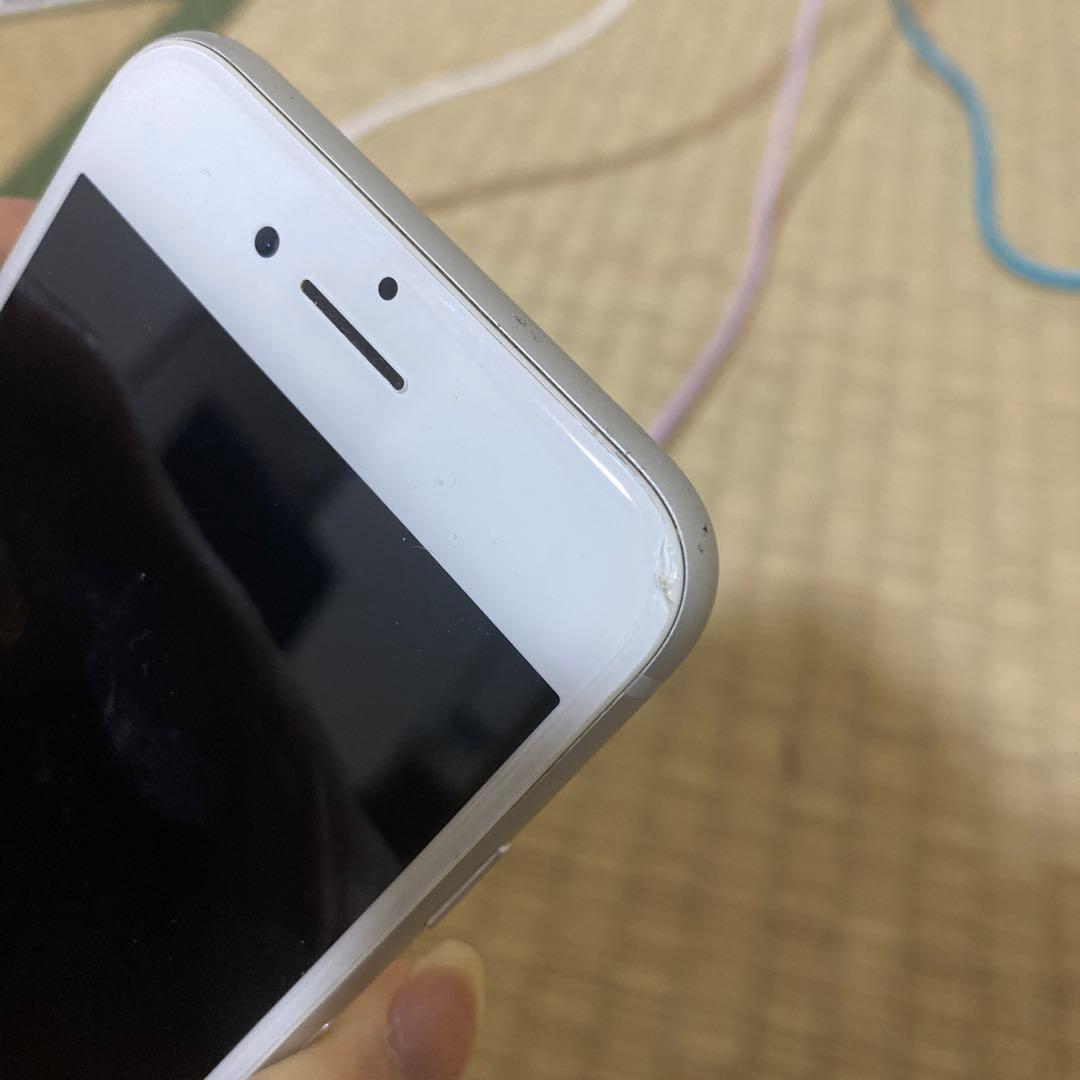 S*）様 D*n様 iPhone8 256GB シルバー　電池残量80%初期化