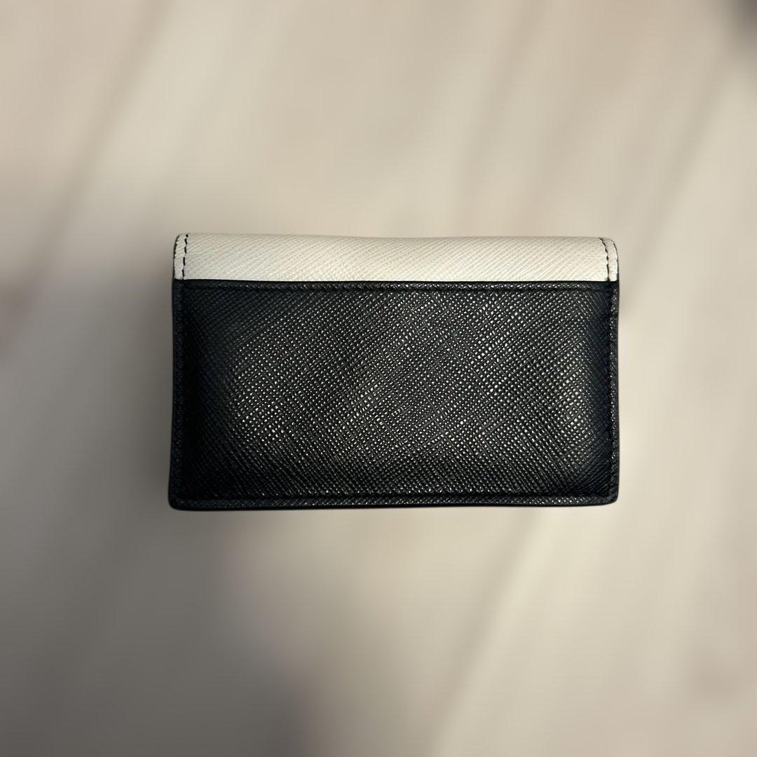 PRADA ブラック/ホワイト 名刺入れ