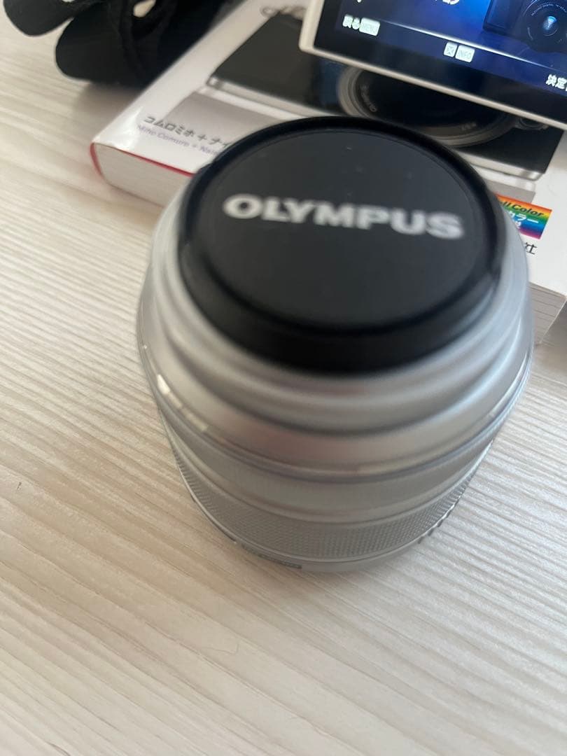 ♡OLYMPUS PEN Lite E-PL7 +付属品・レンズおまけはご希望で