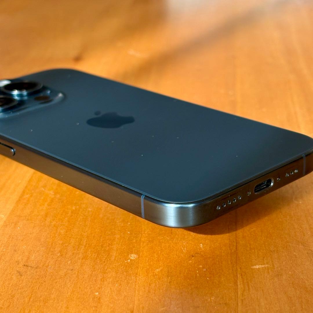 iPhone 15Pro ブルーチタニウム 128GB 中古