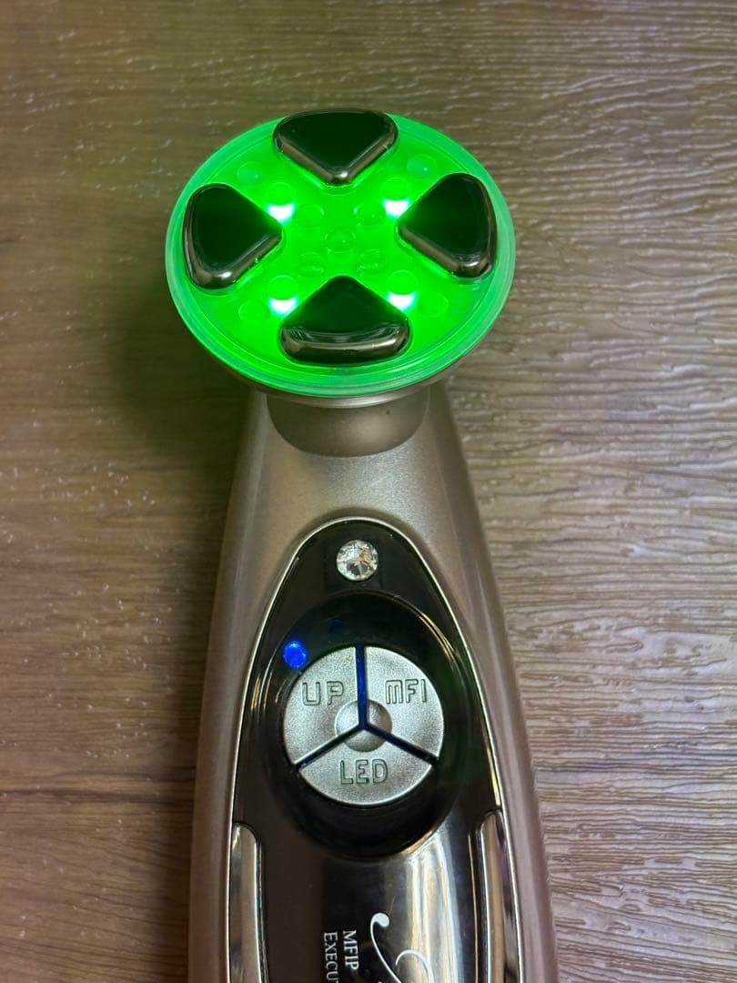 ボディ・フェイスケア ARTISTIC&CO. MISS ARRIVO GHOST