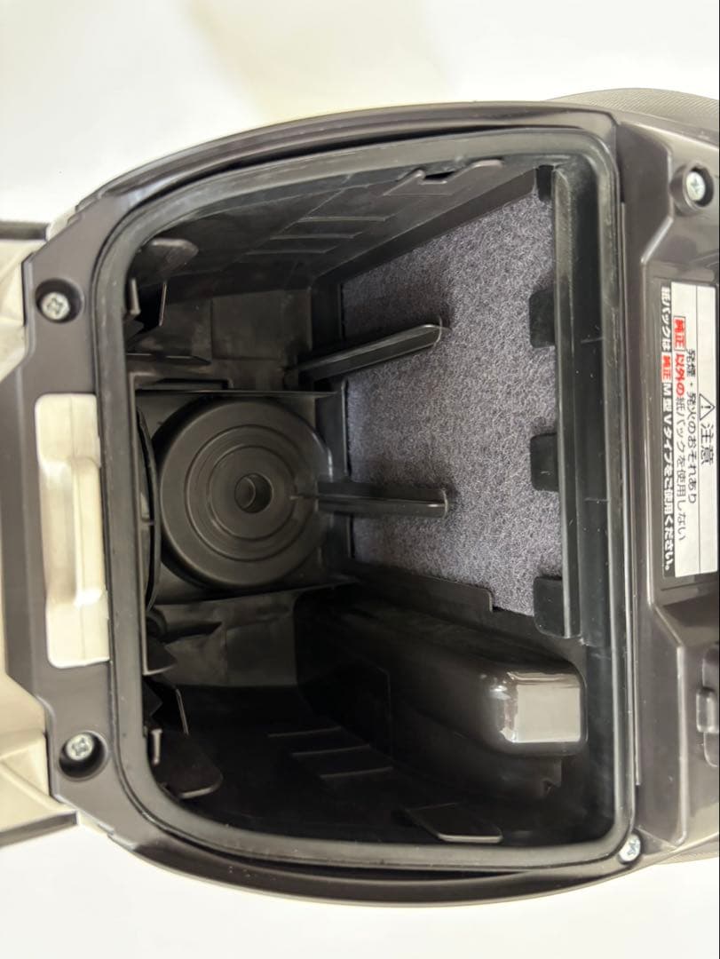 送料込み！Panasonic 紙パック式掃除機 MC-PKL19AJ-W d