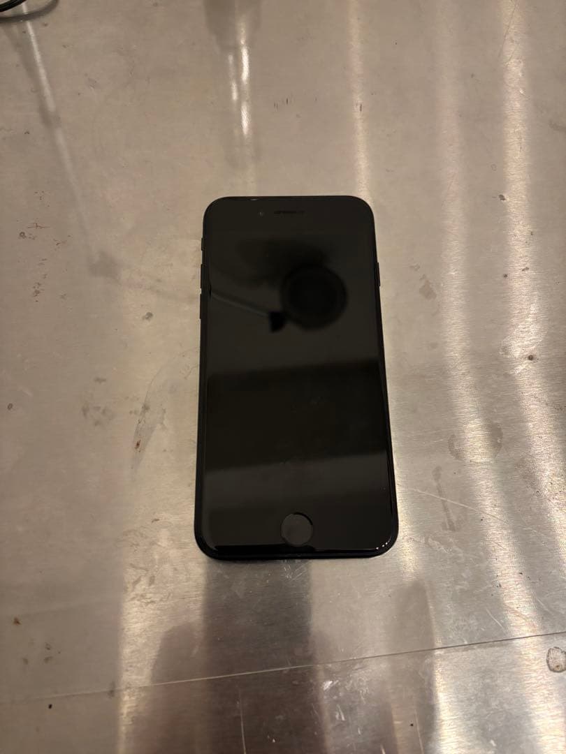 iPhone SE (第3世代) 黒128GB 本体のみ