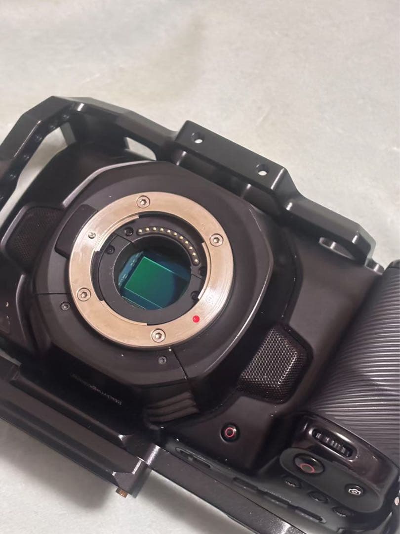 BMPCC 4K ＋ SmallRig ケージ・ハンドル付き