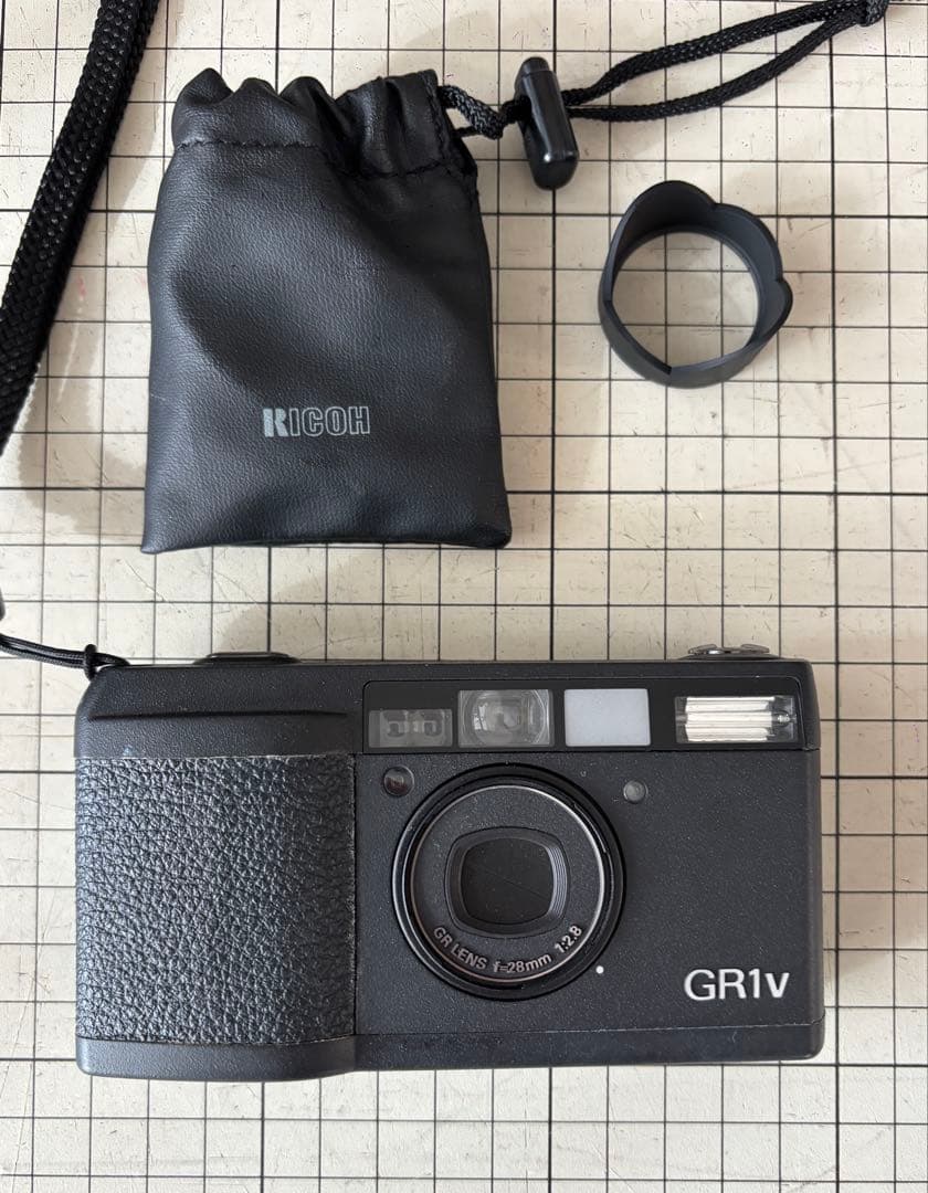 Ricoh GR1v コンパクトフィルムカメラ　リコー