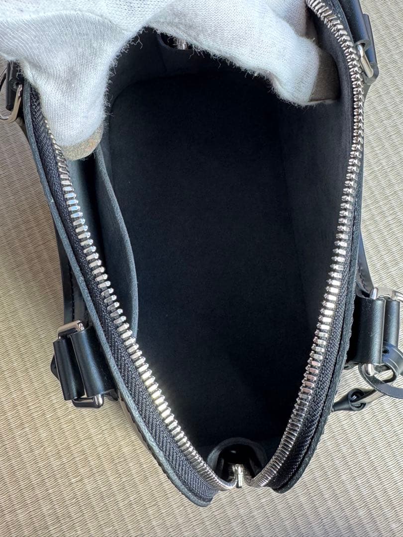 ルイヴィトン　アルマBB ブラック　ハンドバッグ