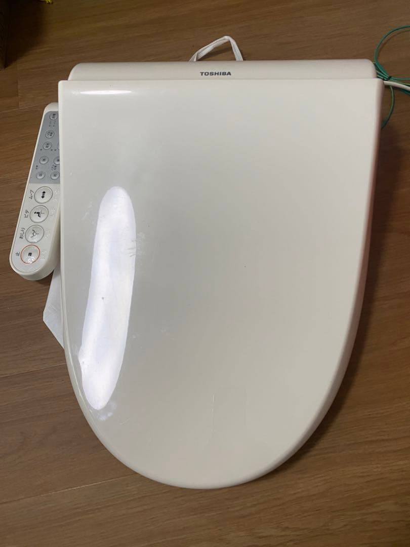 TOSHIBA 温水洗浄便座　ウォシュレット　SCS-T161