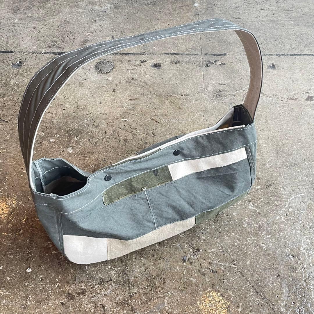 【1点物】ビンテージ　ニュースペーパーバッグ　ミリタリー