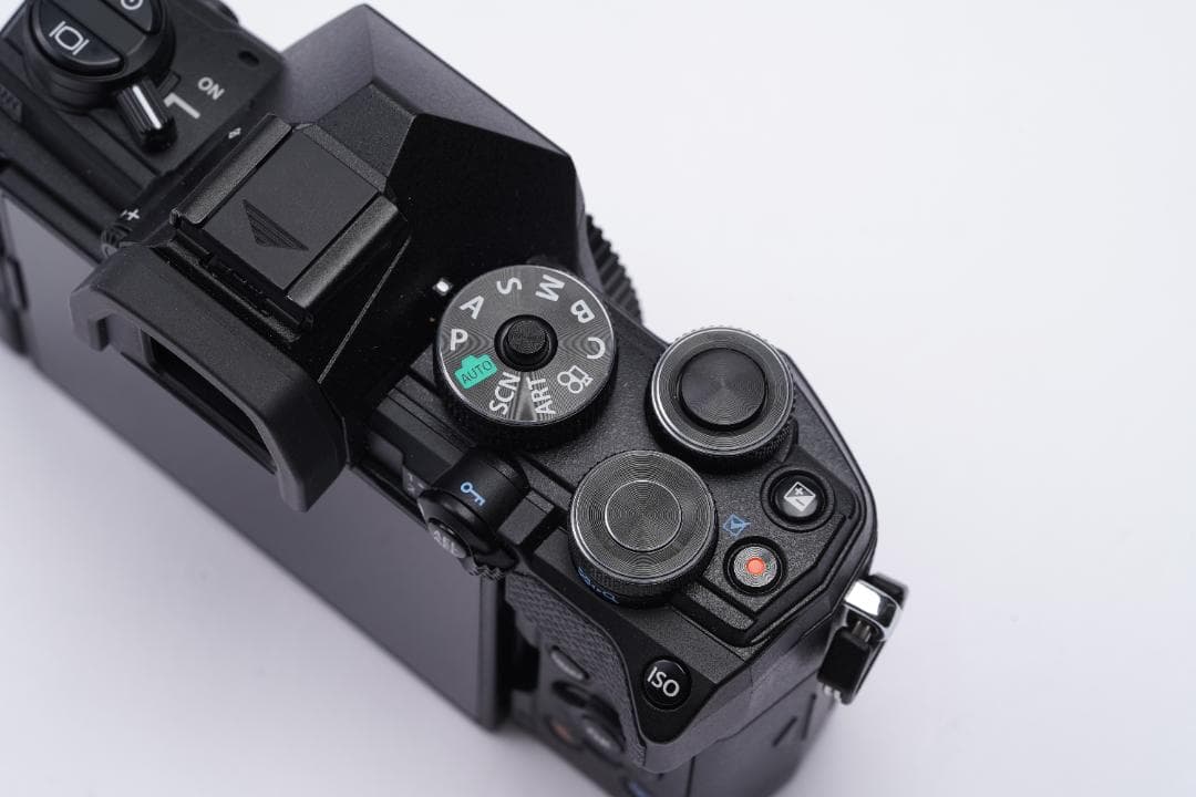 山*人様 最終価格　OM SYSTEM OM-5 美品　シャッター回数2300回