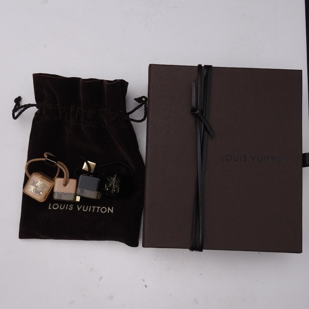 ルイ ヴィトン ヘアキューブ アンクルージョン ヘアゴム 2個セット ベージュ