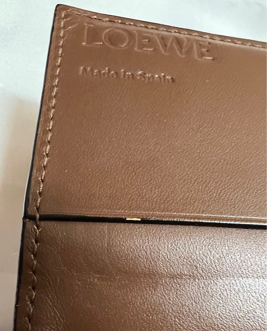 LOEWE(ロエベ) 型押しレザーカードケース(名刺入れ) メンズ/レディース