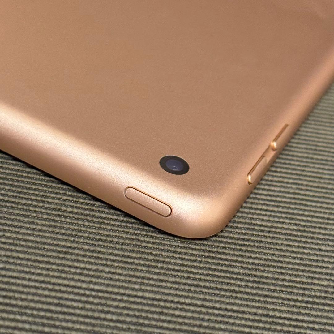 iPad 第6世代 128GB ゴールド Wi-Fi MRJP2J/A