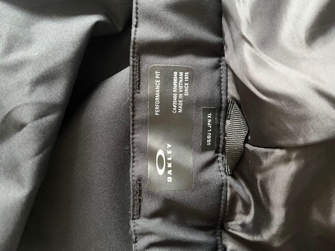 OAKLEY スノーボードウェアXL ベージュ/ブラック
