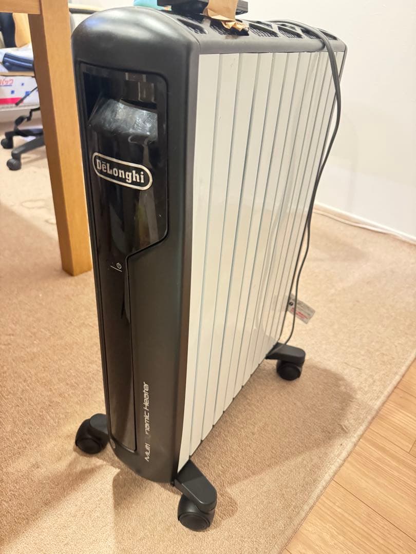 DeLonghi 電気ヒーター リモコン付き
