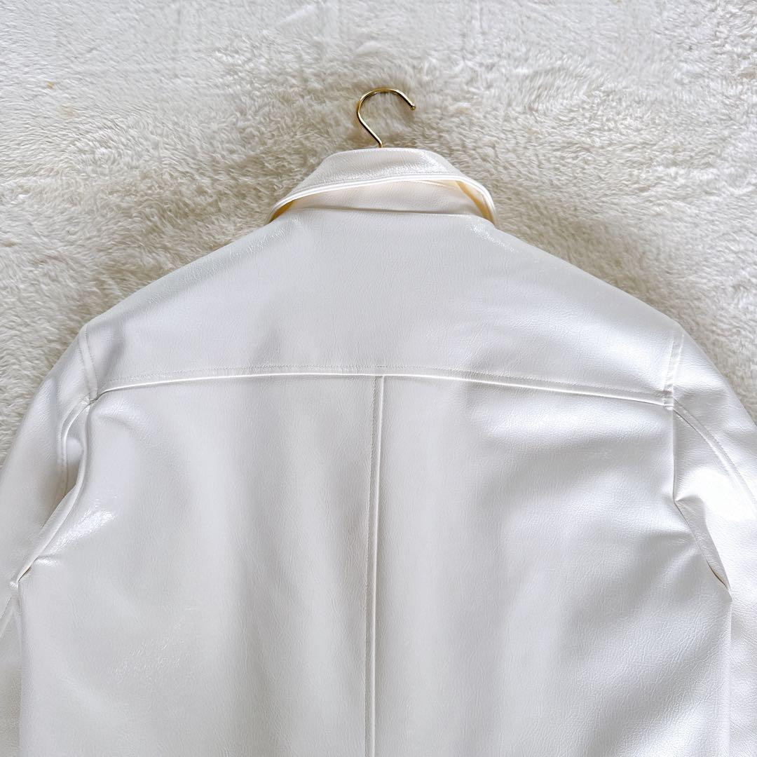 新品タグ付き✨【ZARA】光沢フェイクレザージャケット オフホワイト Mサイズ