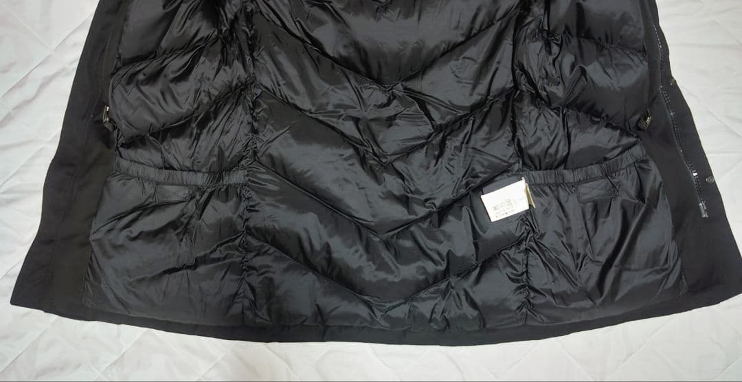 ウールリッチマウンテンパーカー ウール、シルク混紡 ブラック