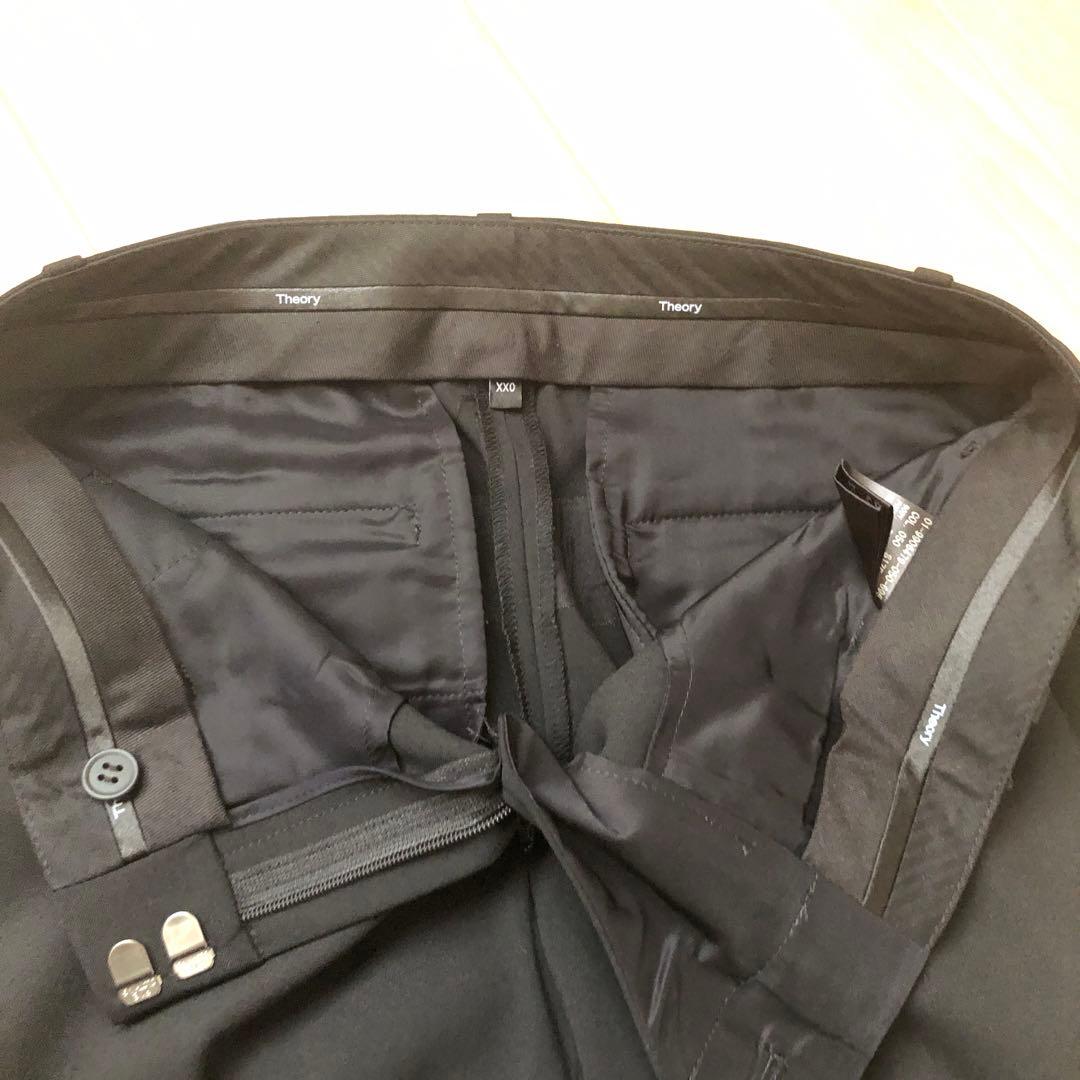 セオリー　ブラックパンツスーツ　XXO 小さいサイズ