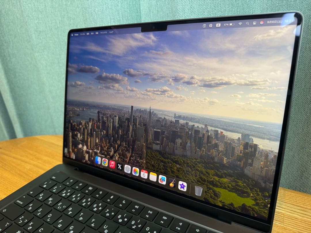 MacBook Pro 【M4（バッテリ100%）】＋おまけ付き