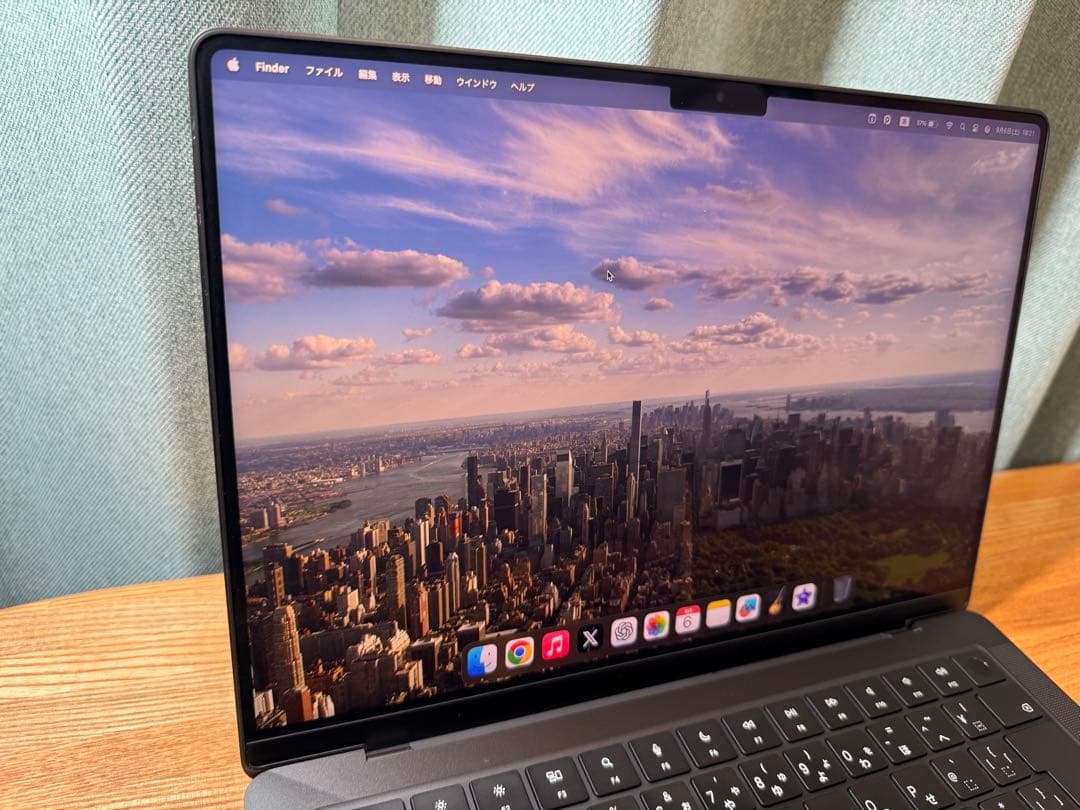 MacBook Pro 【M4（バッテリ100%）】＋おまけ付き