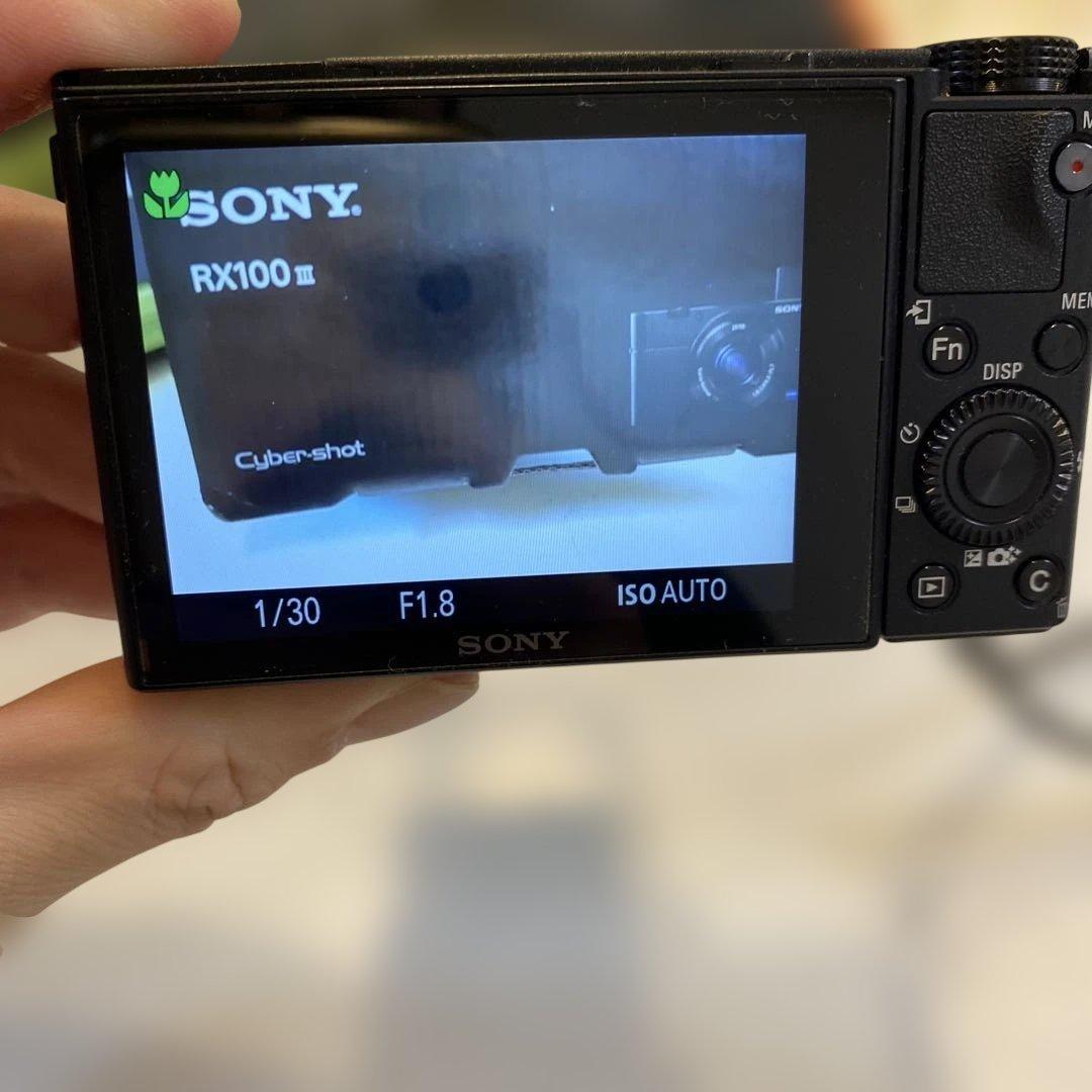 デジタルカメラ　SONY RX100III