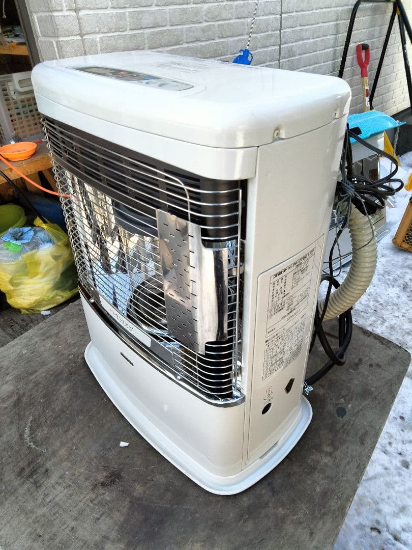 コロナFF石油ストーブミニパル！品番「FF‐VT5512P」2012年式中古品