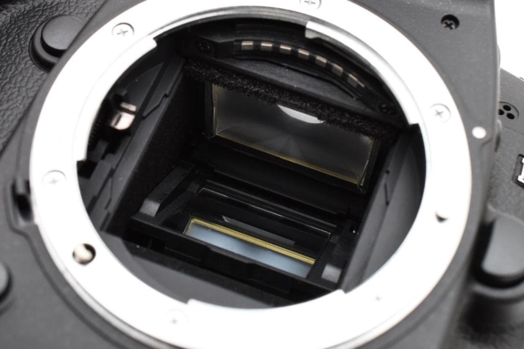 新品級 NIKON D90 デジタル ボディ ショット枚数　7539枚　M489