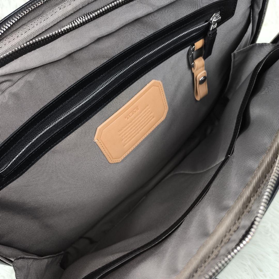 ✨極美品✨ トゥミ ブリーフケース アンソニア レザー 2層 B4 2way 黒