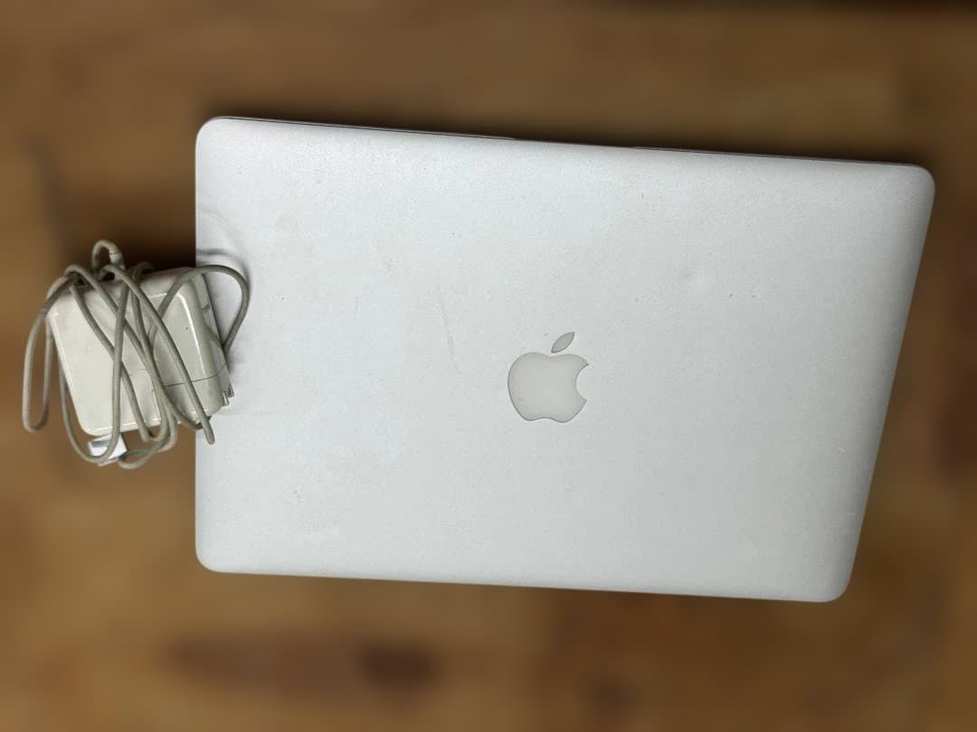 Apple MacBook Air 13inch early2014 充電器付き