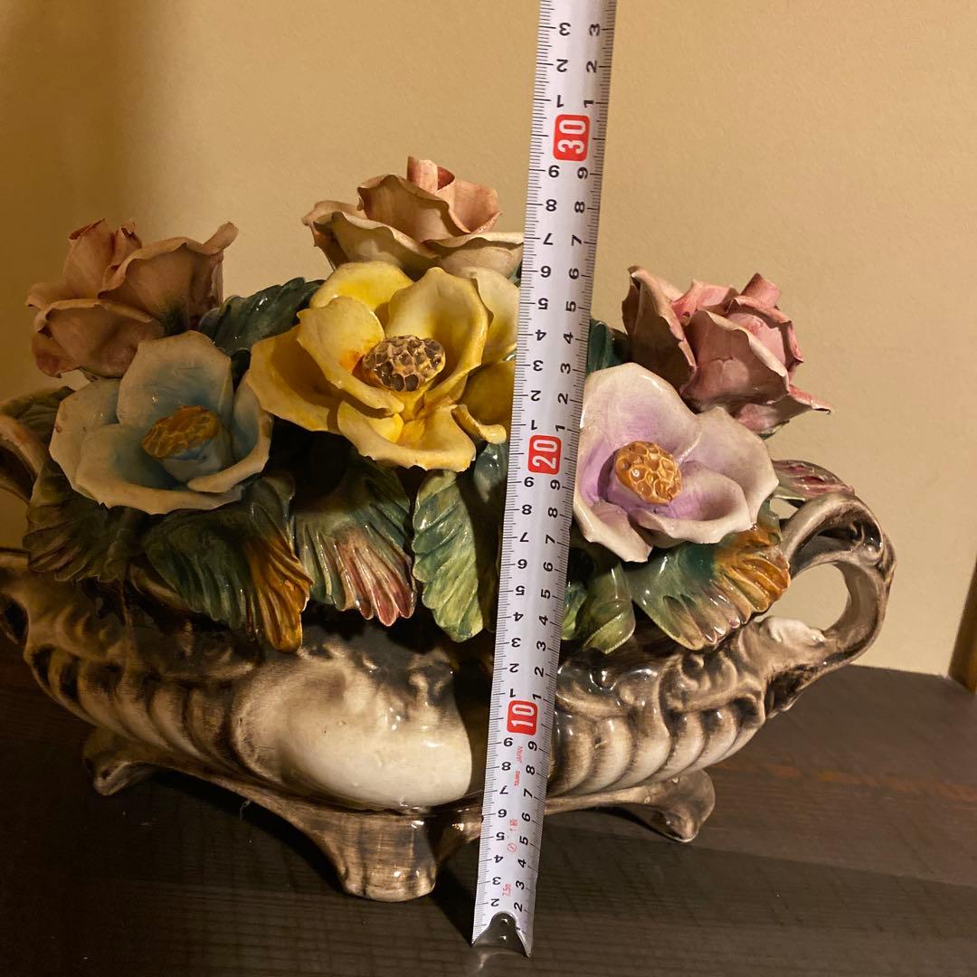 アンティーク　イタリア陶花の置物