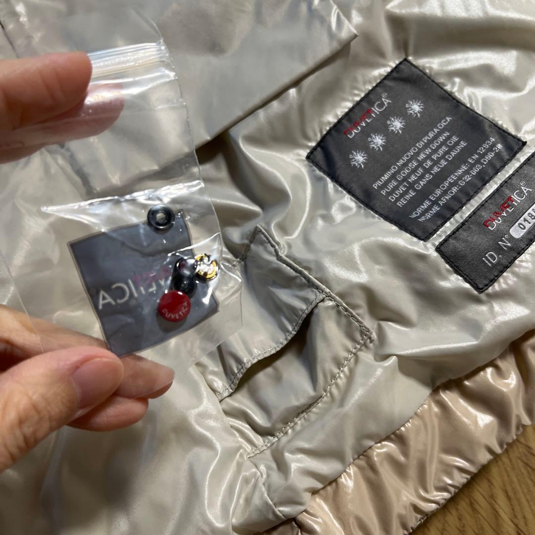 duvetica デュベティカ　ダウンベスト　ベージュ　40