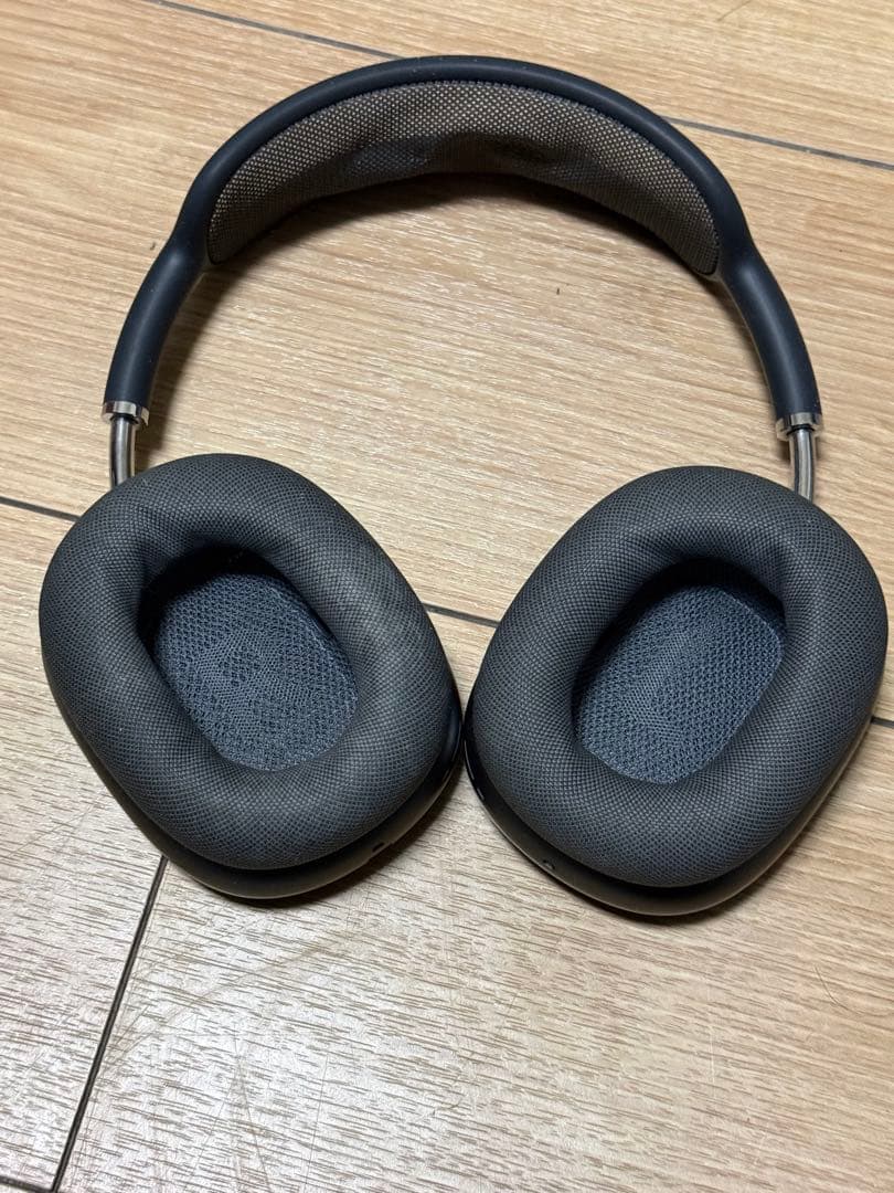 ヘッドホン AirPods Max