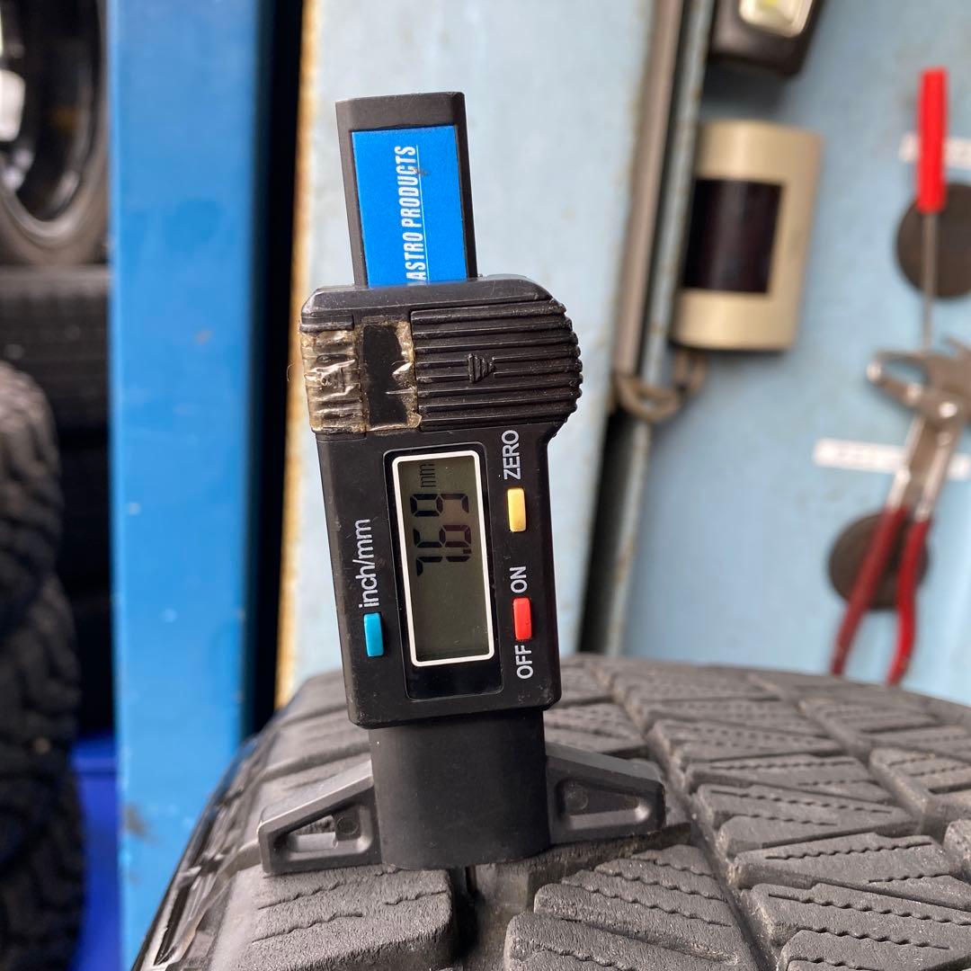 中古ブリヂストンスタッドレスセット225/60R18ハリアー、エクストレイル