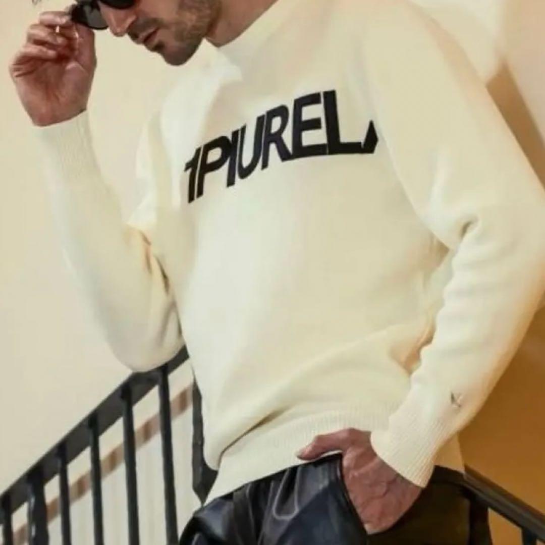 1PIU1UGUALE3 RELAXホワイトニットセーター