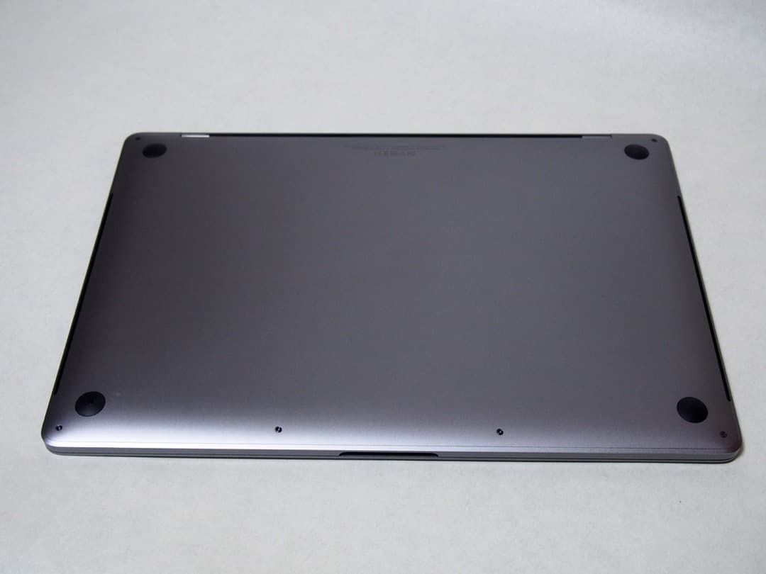 美品 Apple MacBook Pro 2018 15インチ 16G/250G