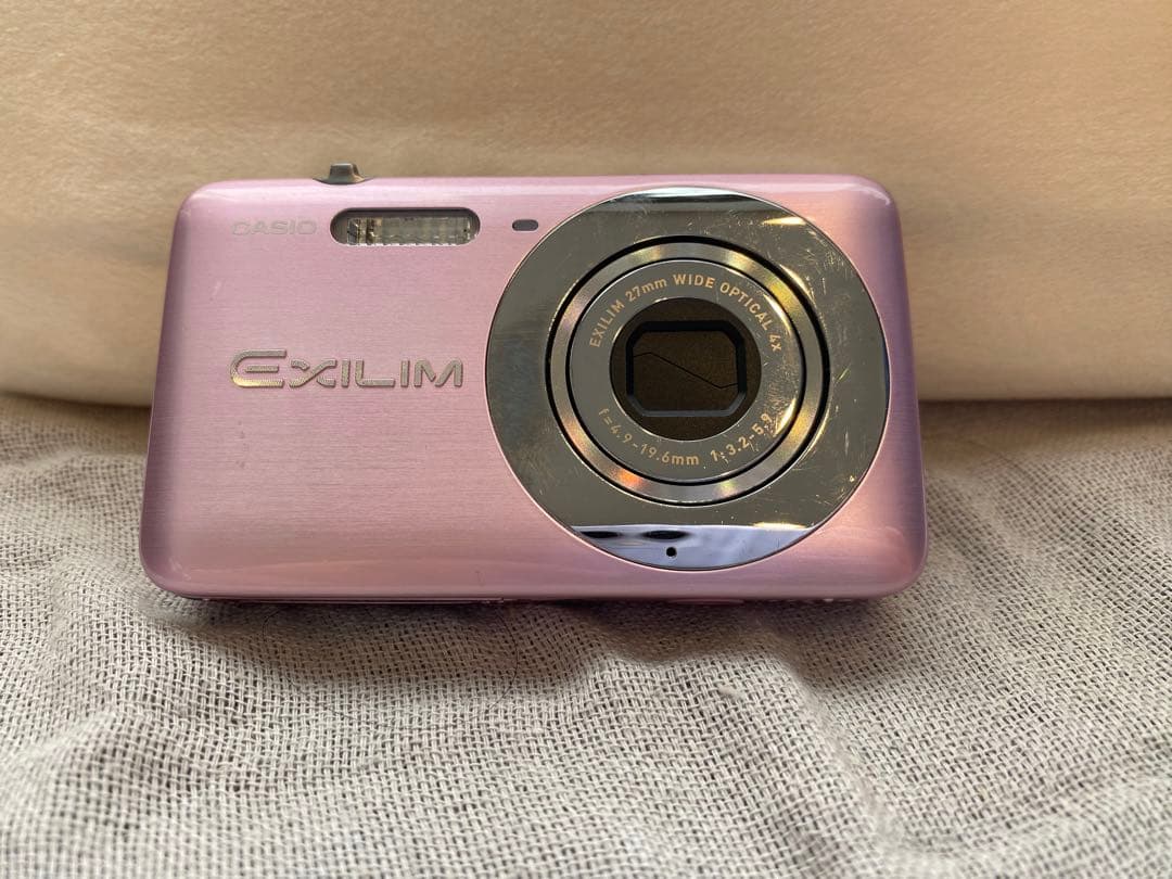 【希少】CASIO EXILIM デジタルカメラ ピンク