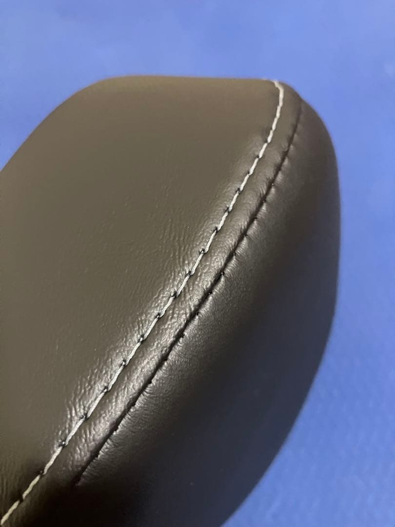 新品　ハーレー　スポーツスター　など 純正　バックレストパッド　パッド　汎用