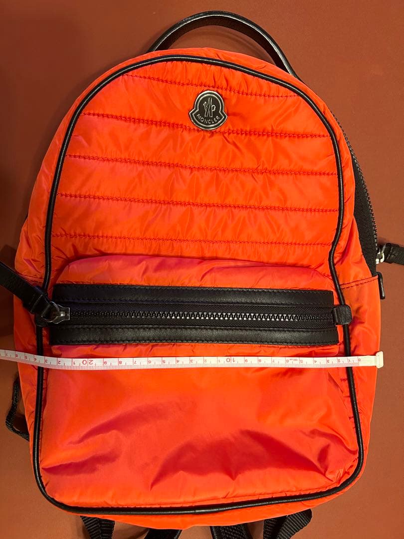 【美品】SALE！ モンクレール　小ぶりでかわいいリュック　オレンジ系
