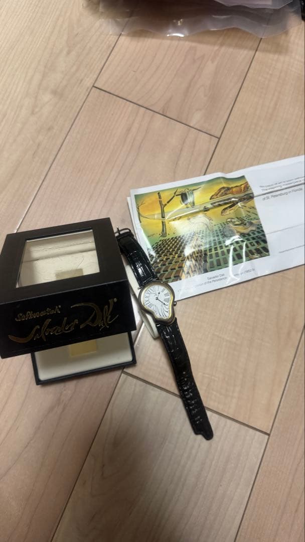 ダリ 腕時計　ユニセックス