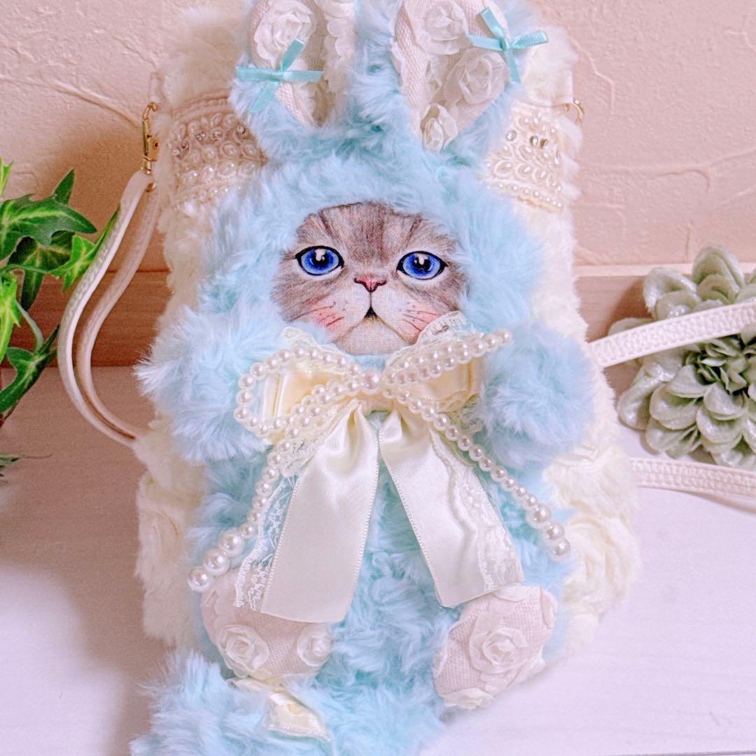 あ*き様 コヤンイサムチョン♡ミントブルーうさルミちゃんの薔薇ファーインド刺繍の