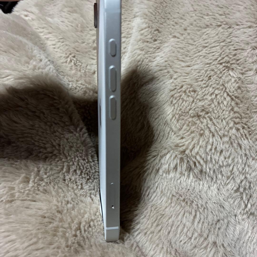 Apple iPhone 16e 128g ホワイト 本体