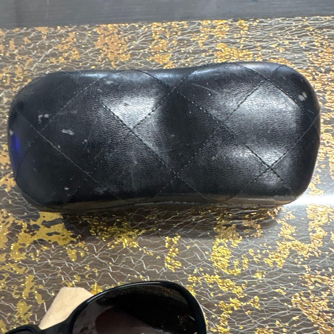 CHANEL ブラックサングラス