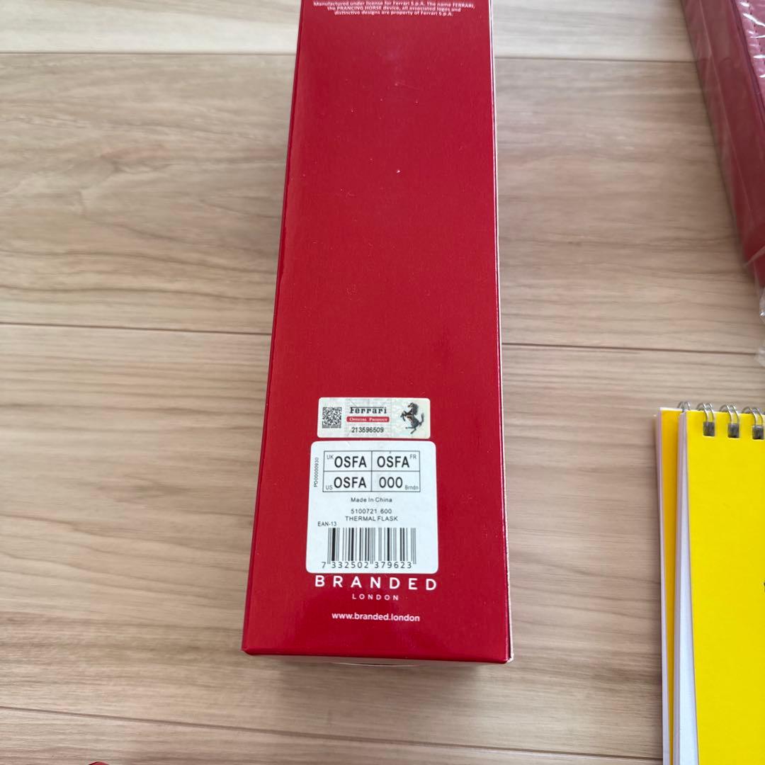 Ferrari フェラーリ　オフィシャルグッズ　納車時　セット