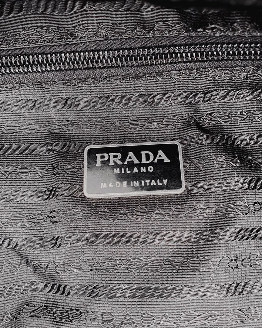 【サンサンタ】 PRADA プラダ ブラック ボストンバッグ