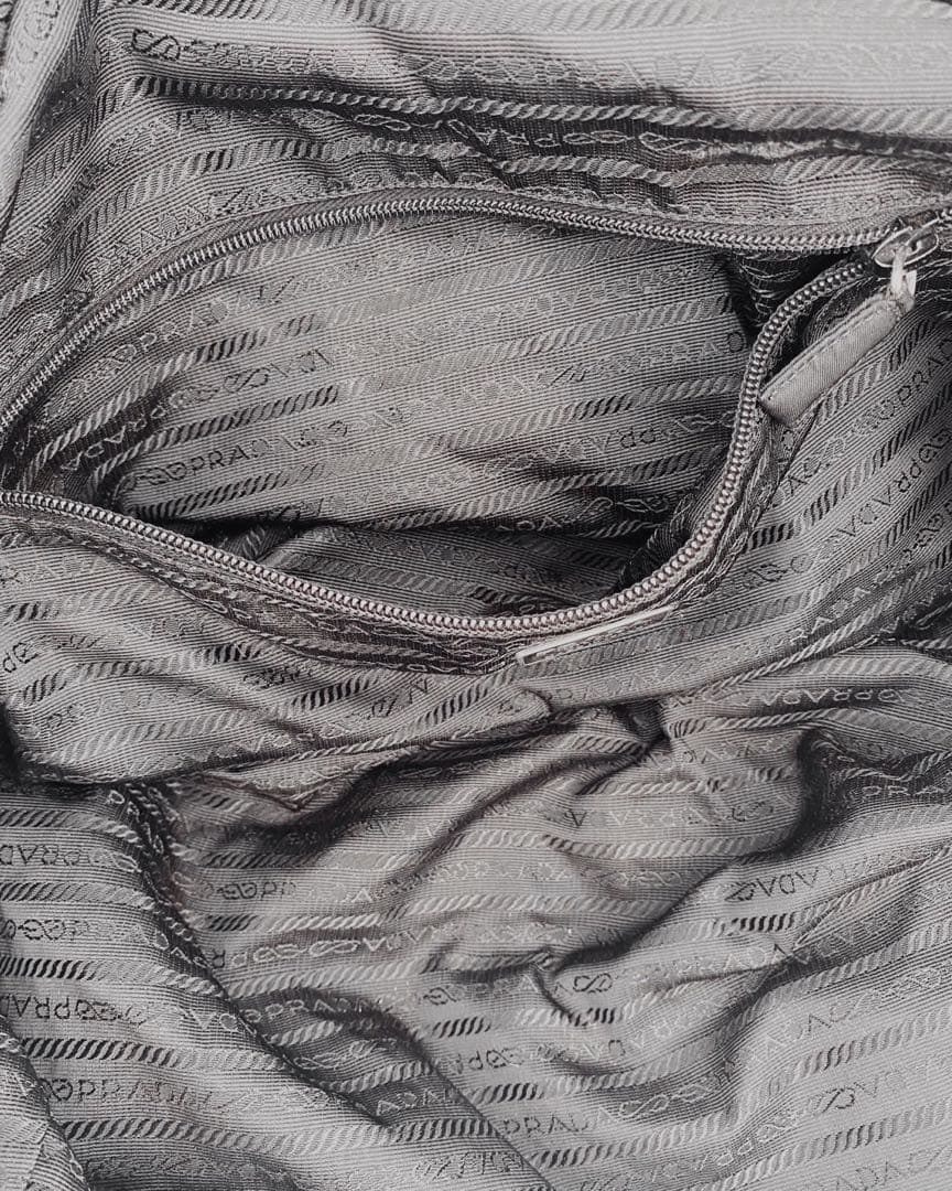 【サンサンタ】 PRADA プラダ ブラック ボストンバッグ