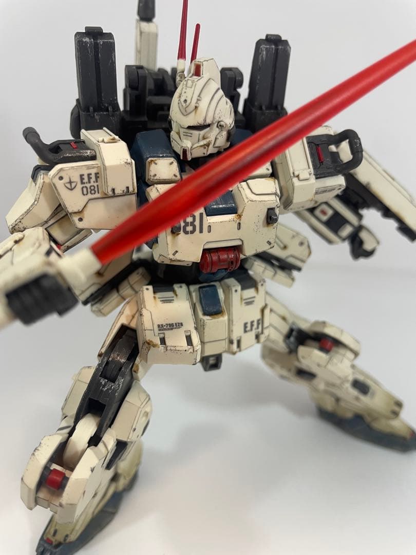 【完成品】海外プラモデルHG 1/144 Ez8イージーエイト