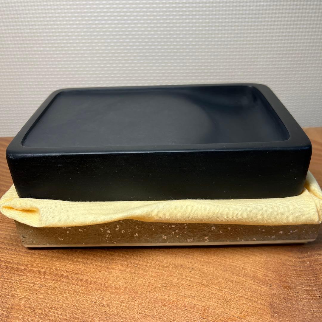 ⭕️LY r a⭕️新品美品　甲州銘石　雨畑　芳龍硯　芳龍閣鑑製　 小四六特殊