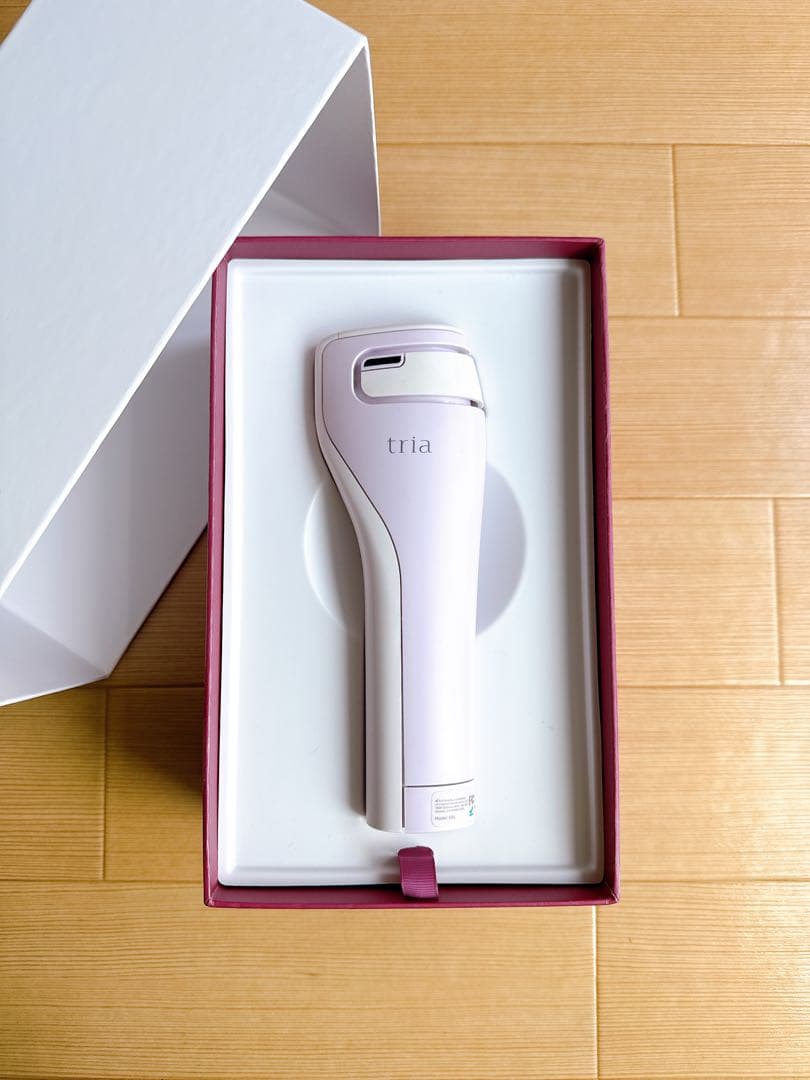 【美品】トリア・スキンエイジングケアレーザー