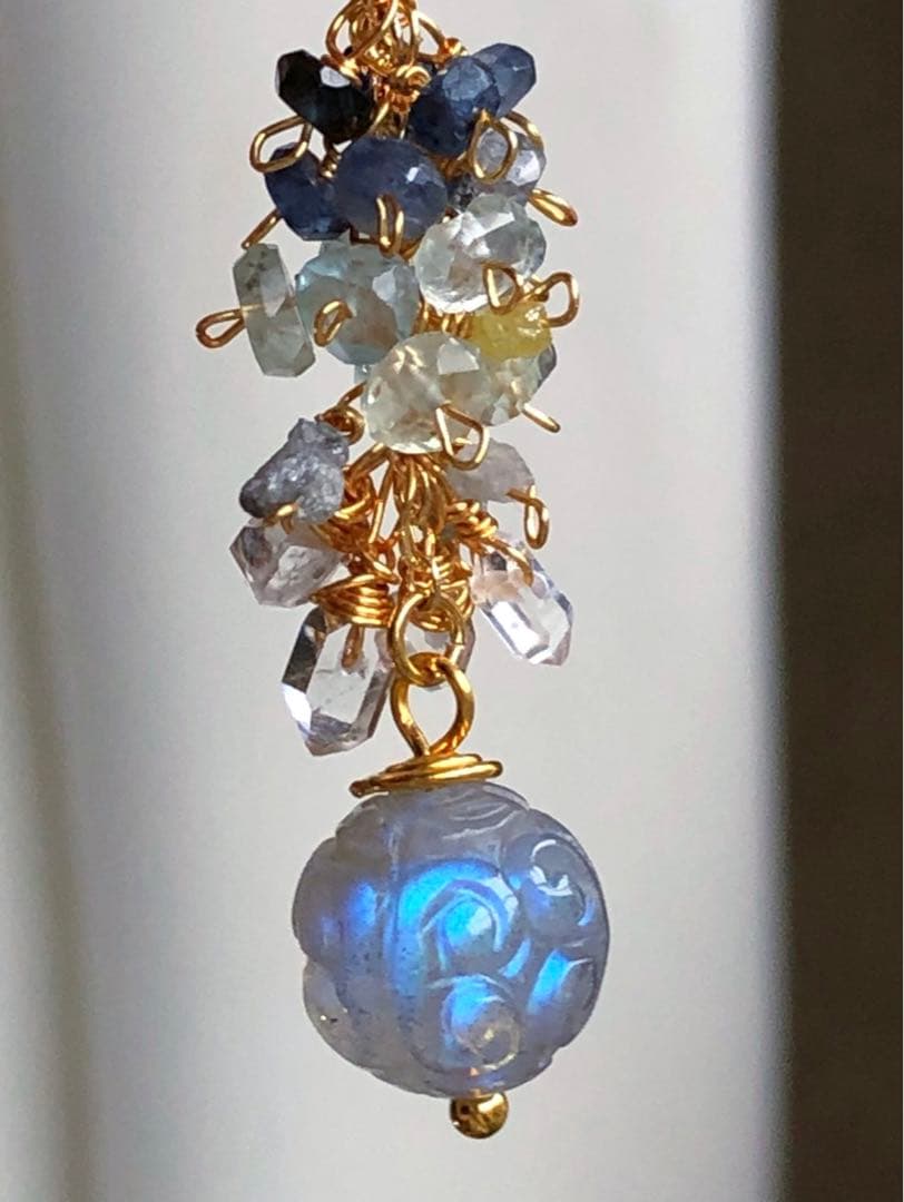 天然石☆プルメリア&スクロールカービングのピアス14kgf