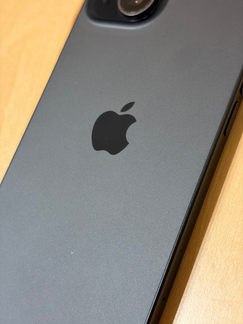 iPhone 15 128GB ブラック 99% SIMフリー 箱付　ケース付