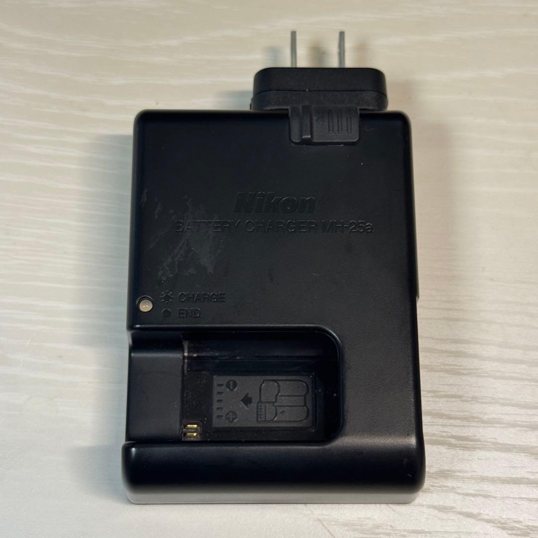 【値下:美品】Nikon Z 5 ミラーレス一眼カメラ(ショット数5,083枚)